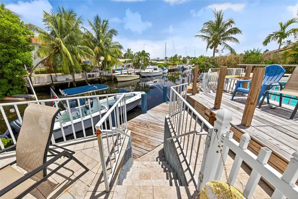 $394,000 | 2708 Northeast 14th Street Causeway, Unit 2, Pompano Beach, FL 33062