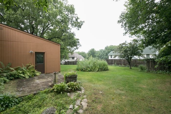1718 Rochester Avenue Iowa City, IA 52245 - Photo 19 of 25 Gallery Image 19