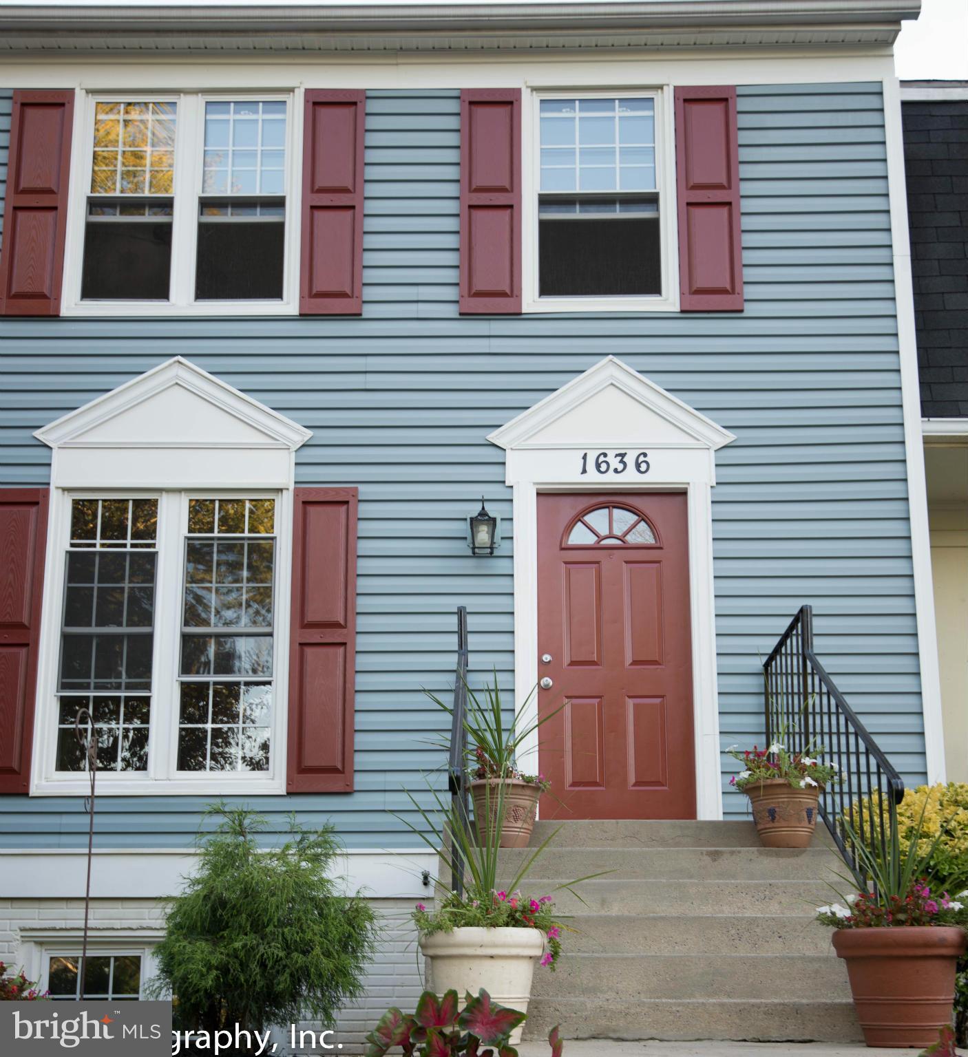 Exterior (Front)