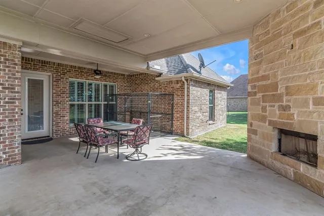 a house view with a garden space