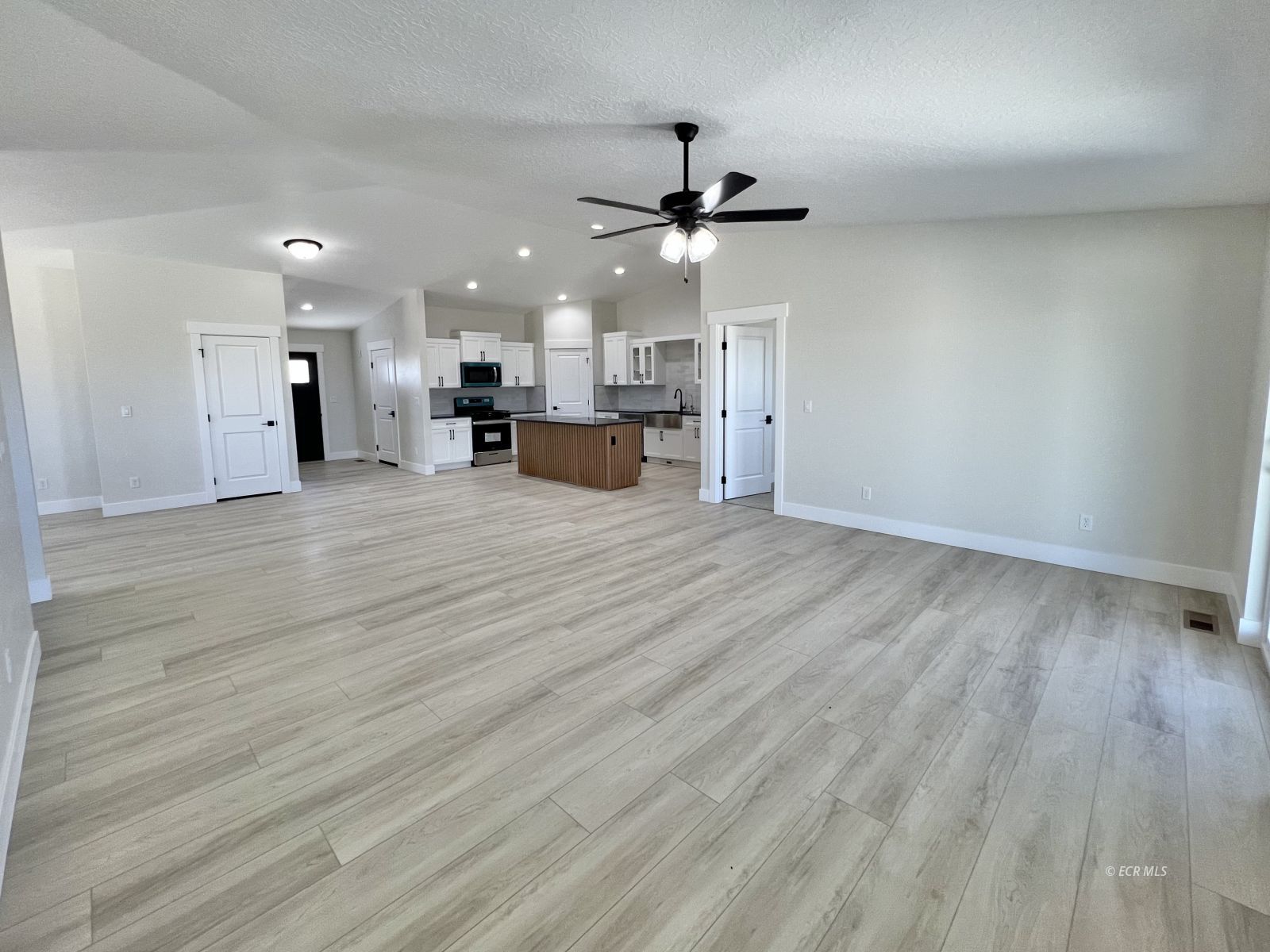 4313 Campbell Road Elko, NV 89801 - Photo 8 of 37