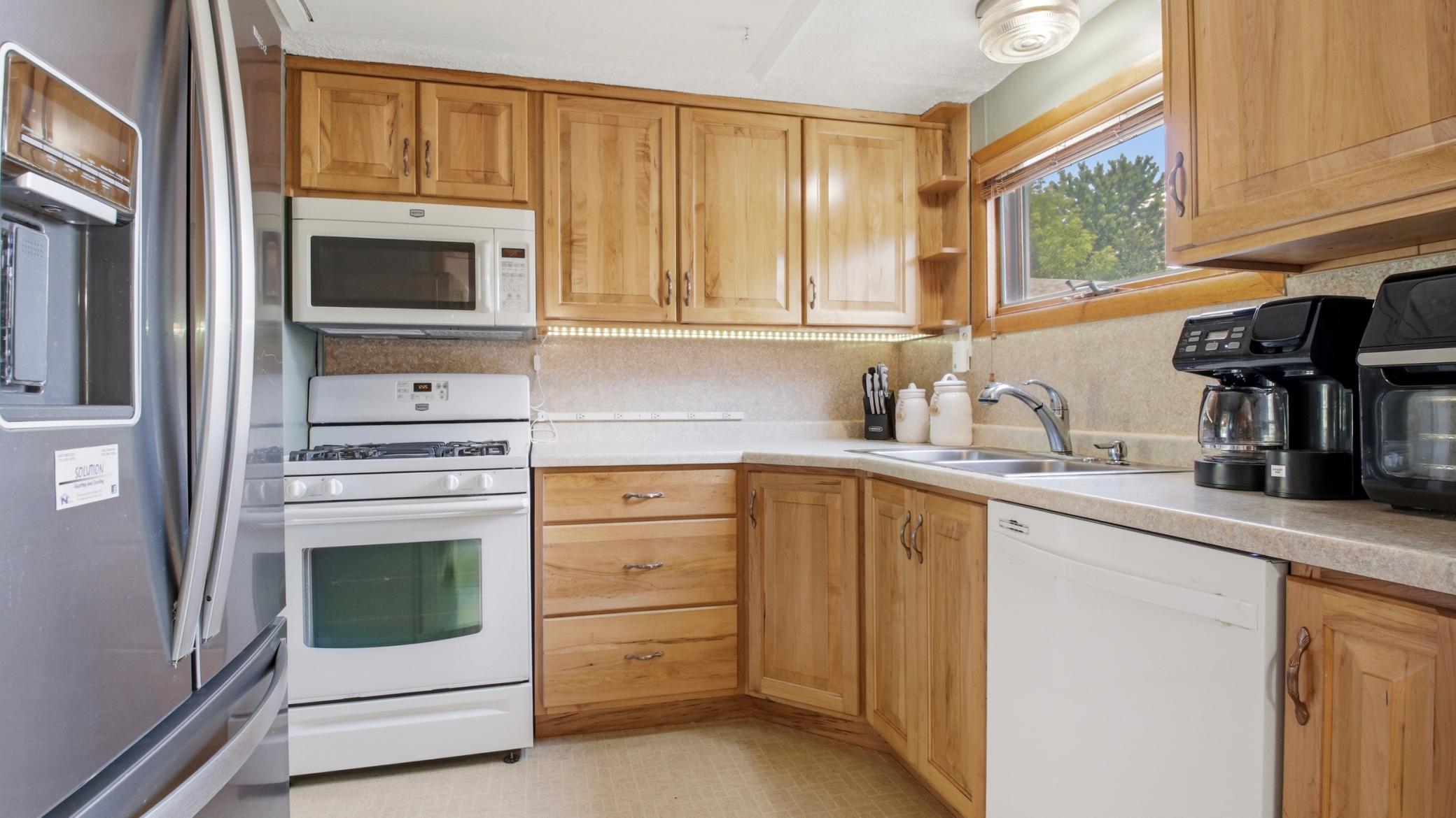 417 South 7th Street Cameron, WI 54822 - Photo 9 of 29