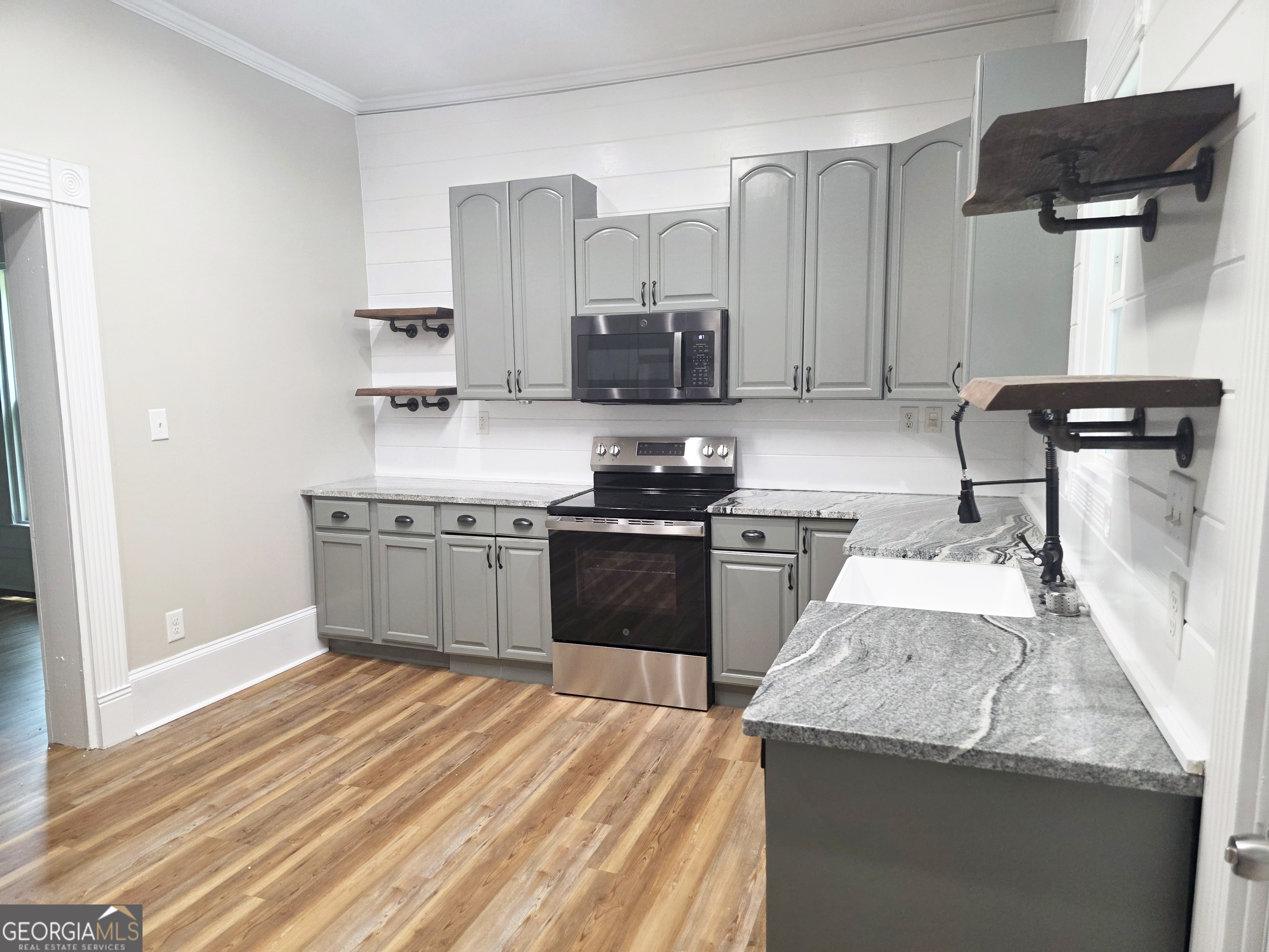 42 Alexander Street Winder, GA 30680 - Photo 6 of 50
