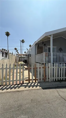 a view of a house with street
