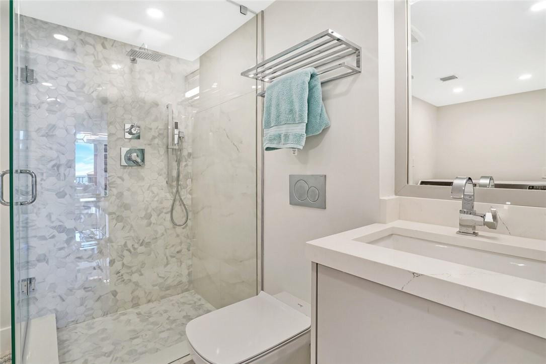 77 South Birch Road, Unit 9D Fort Lauderdale, FL 33316 - Photo 20 of 43 Photo 21