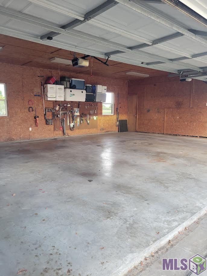 643 Highway 653 Raceland, LA 70394 - Photo 37 of 47 GARAGE