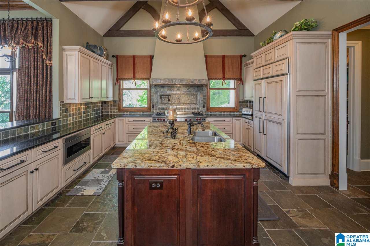 1306 Greystone Crest Birmingham, AL 35242 - Photo 10 of 45