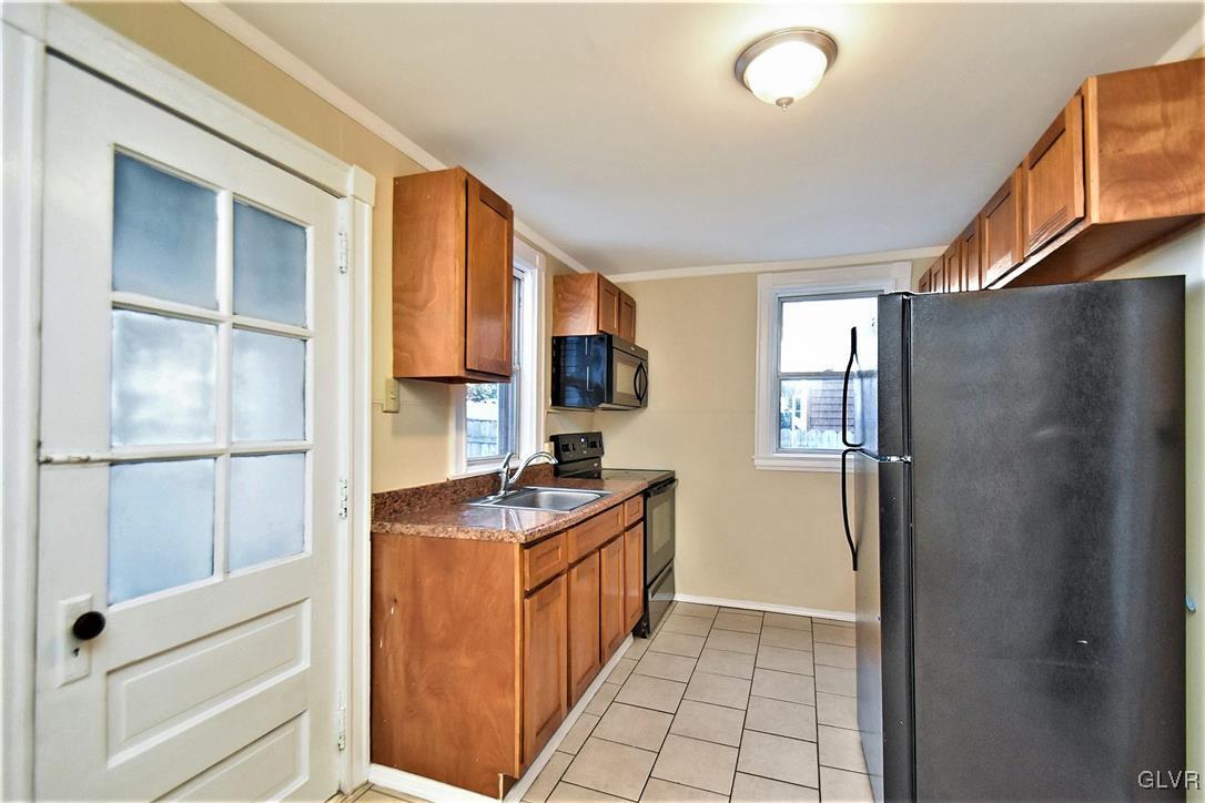 760 Hawthorne Road Bethlehem, PA 18018 - Photo 11 of 30 Gallery Image 11