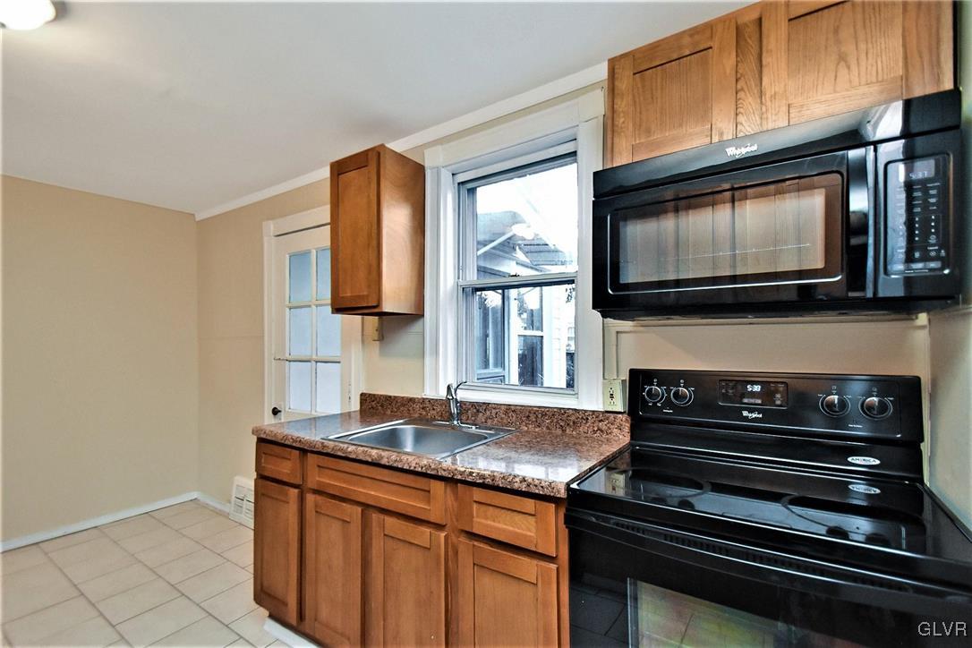 760 Hawthorne Road Bethlehem, PA 18018 - Photo 13 of 30 Gallery Image 13