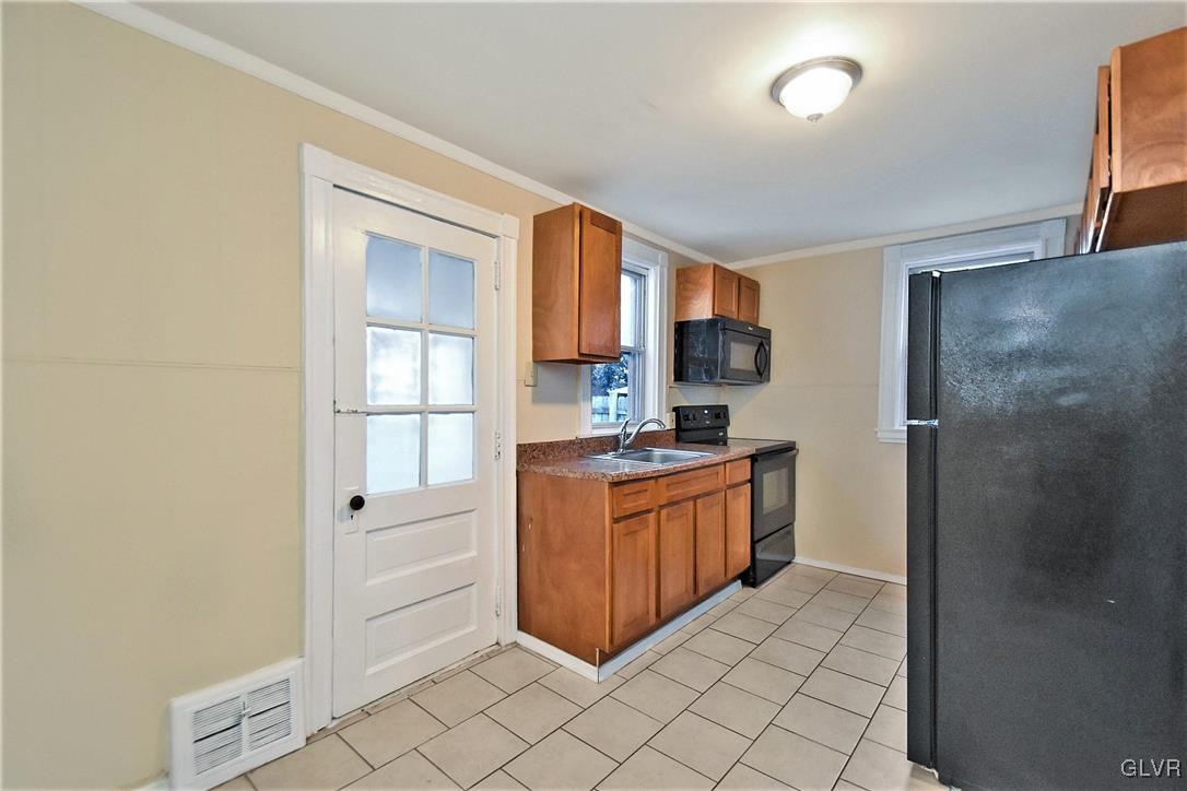 760 Hawthorne Road Bethlehem, PA 18018 - Photo 15 of 30 Gallery Image 15
