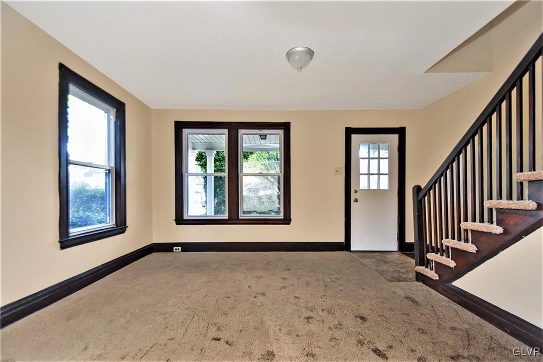 760 Hawthorne Road Bethlehem, PA 18018 - Photo 3 of 30 Gallery Image 3