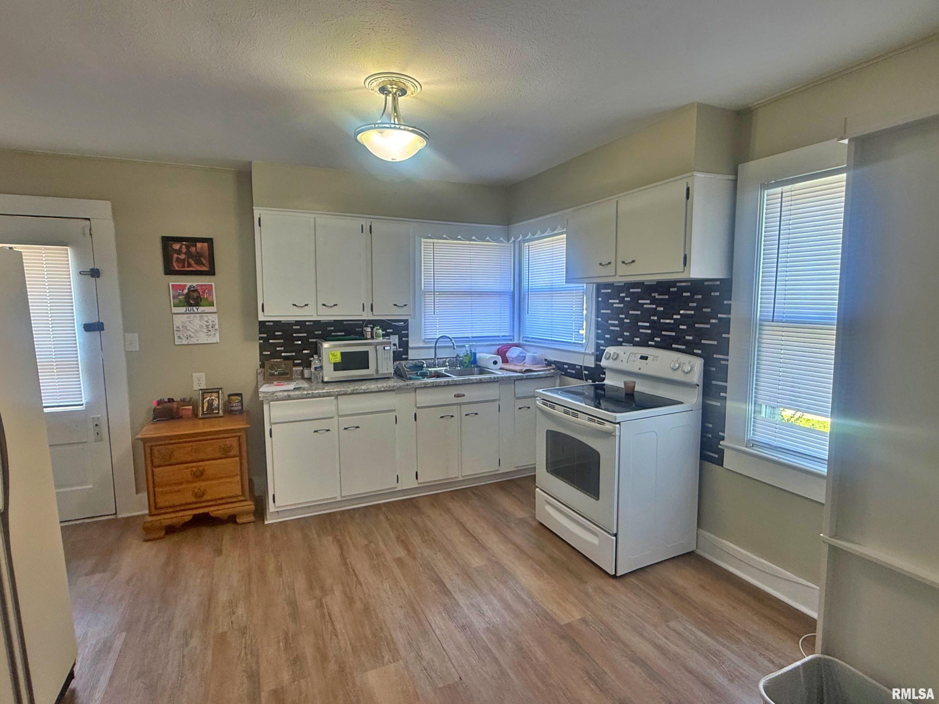 718 Girard Street Metropolis, IL 62960 - Photo 7 of 23