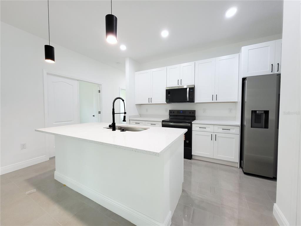 612 Waycross Road Southwest Palm Bay, FL 32908 - Photo 8 of 24