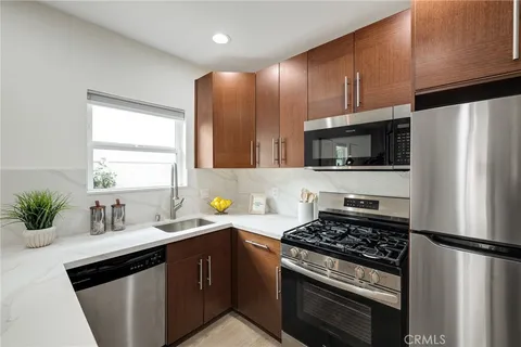 $1,499,000 | 724 San Miguel Avenue, Venice, CA 90291