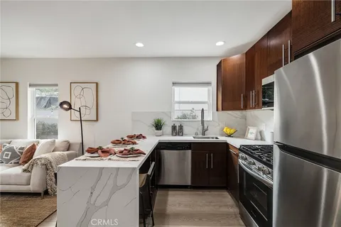 $1,499,000 | 724 San Miguel Avenue, Venice, CA 90291