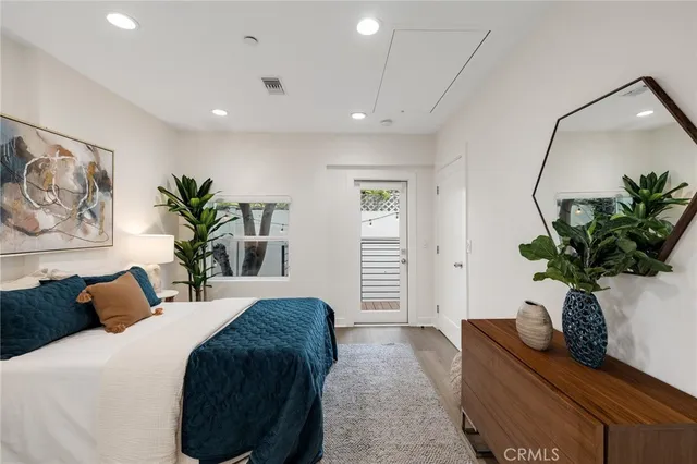 $1,499,000 | 724 San Miguel Avenue, Venice, CA 90291