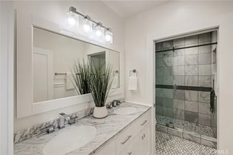 $1,499,000 | 724 San Miguel Avenue, Venice, CA 90291