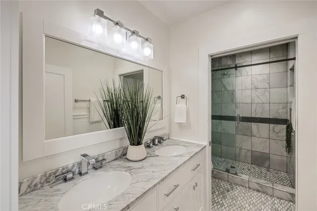 $1,499,000 | 724 San Miguel Avenue, Venice, CA 90291