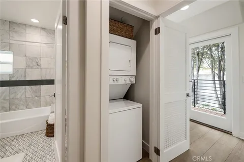 $1,499,000 | 724 San Miguel Avenue, Venice, CA 90291