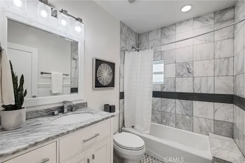 $1,499,000 | 724 San Miguel Avenue, Venice, CA 90291