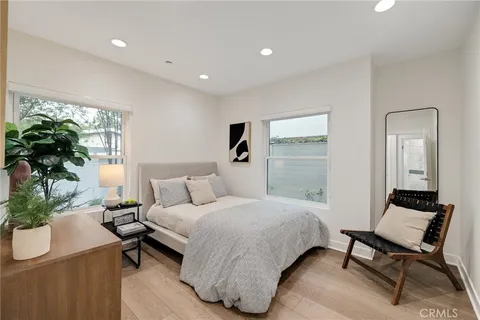 $1,499,000 | 724 San Miguel Avenue, Venice, CA 90291