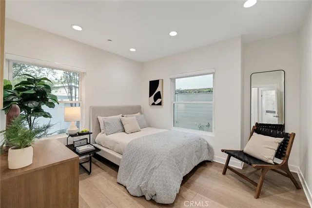 $1,499,000 | 724 San Miguel Avenue, Venice, CA 90291