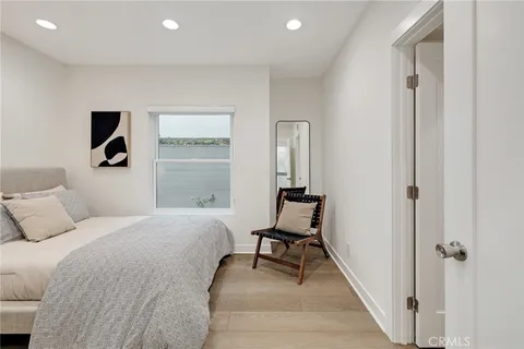 $1,499,000 | 724 San Miguel Avenue, Venice, CA 90291