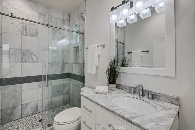 $1,499,000 | 724 San Miguel Avenue, Venice, CA 90291