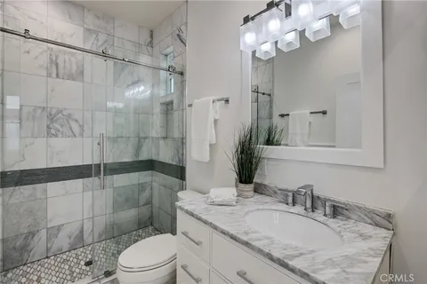 $1,499,000 | 724 San Miguel Avenue, Venice, CA 90291