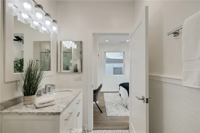 $1,499,000 | 724 San Miguel Avenue, Venice, CA 90291