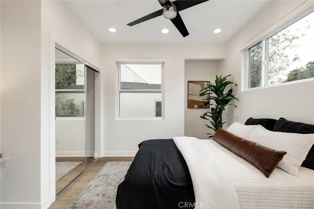 $1,499,000 | 724 San Miguel Avenue, Venice, CA 90291