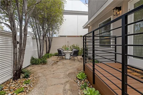 $1,499,000 | 724 San Miguel Avenue, Venice, CA 90291