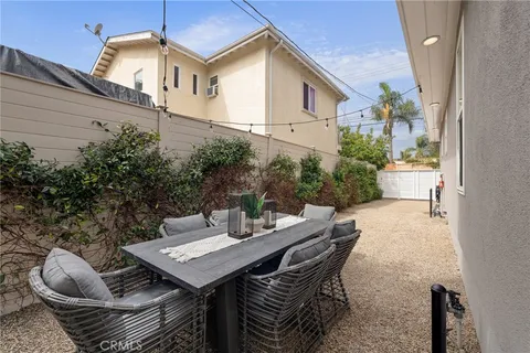 $1,499,000 | 724 San Miguel Avenue, Venice, CA 90291