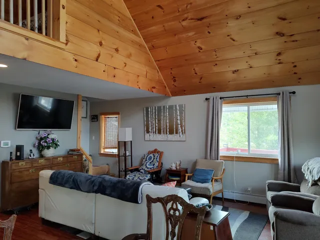 $359,900 | 22 Lemery Road, Braintree, VT 05669