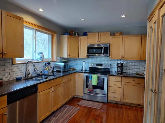 $359,900 | 22 Lemery Road, Braintree, VT 05669