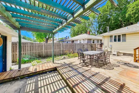 $249,500 | 518 North William Street, Joliet, IL 60435