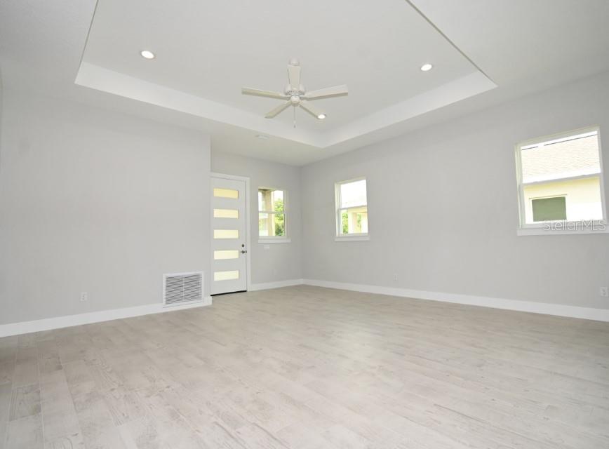 36777 Thomas Jefferson Road Dade City, FL 33525 - Photo 5 of 35