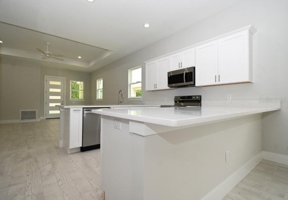 36777 Thomas Jefferson Road Dade City, FL 33525 - Photo 10 of 35