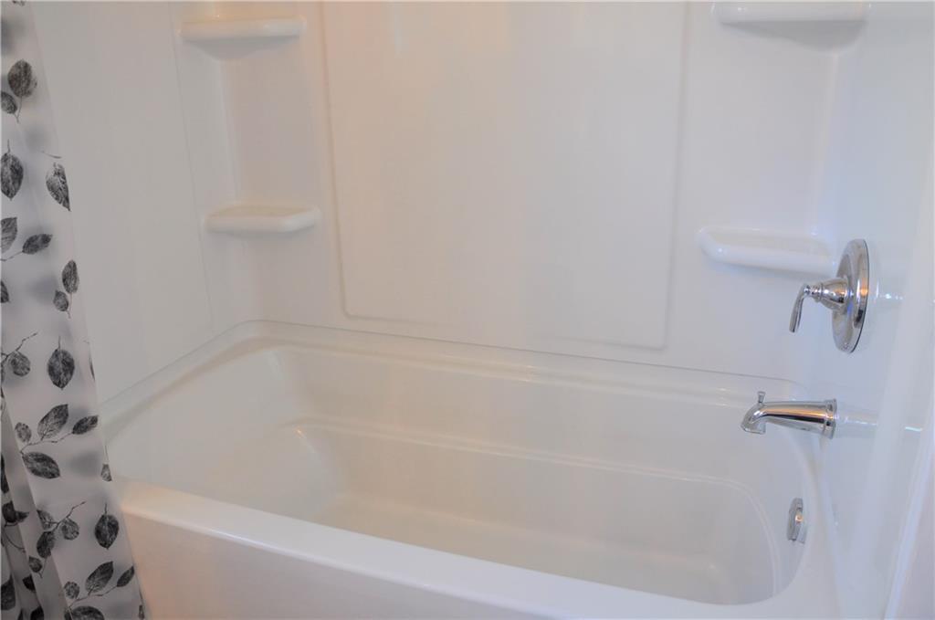 3425 Berkeley Road Anderson, IN 46011 - Photo 15 of 22 Gallery Image 15