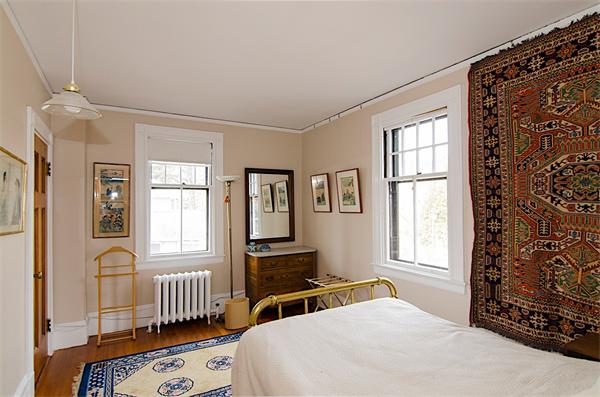 121 Colbourne Crescent Brookline, MA 02445 - Photo 18 of 30 Gallery Image 18