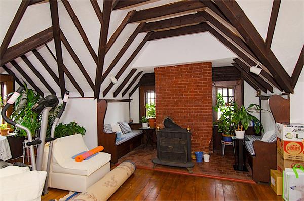121 Colbourne Crescent Brookline, MA 02445 - Photo 20 of 30 Gallery Image 20
