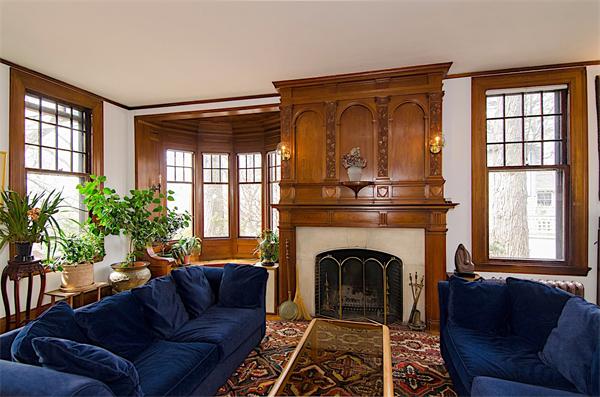 121 Colbourne Crescent Brookline, MA 02445 - Photo 6 of 30 Gallery Image 6