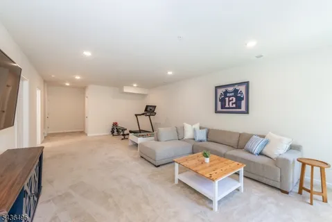 $1,100,000 | 11 Albie Drive, Mountain Lakes, NJ 07046
