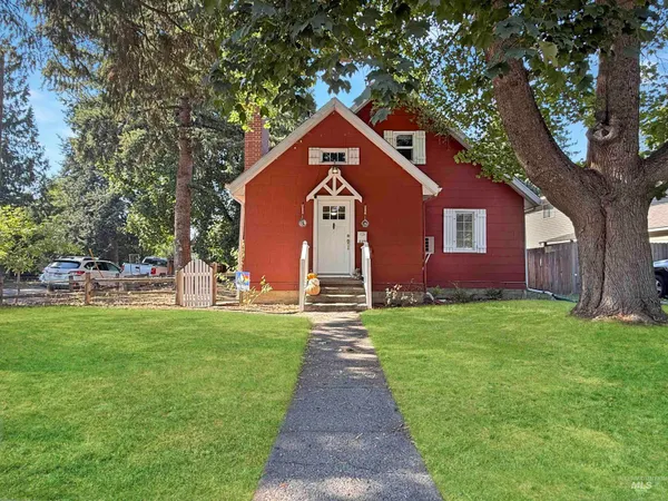 $439,000 | 1125 South Logan Street, Moscow, ID 83843