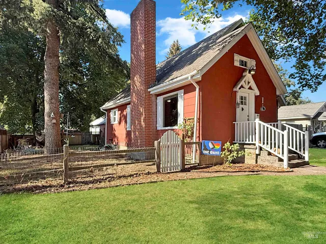 $429,000 | 1125 South Logan Street, Moscow, ID 83843