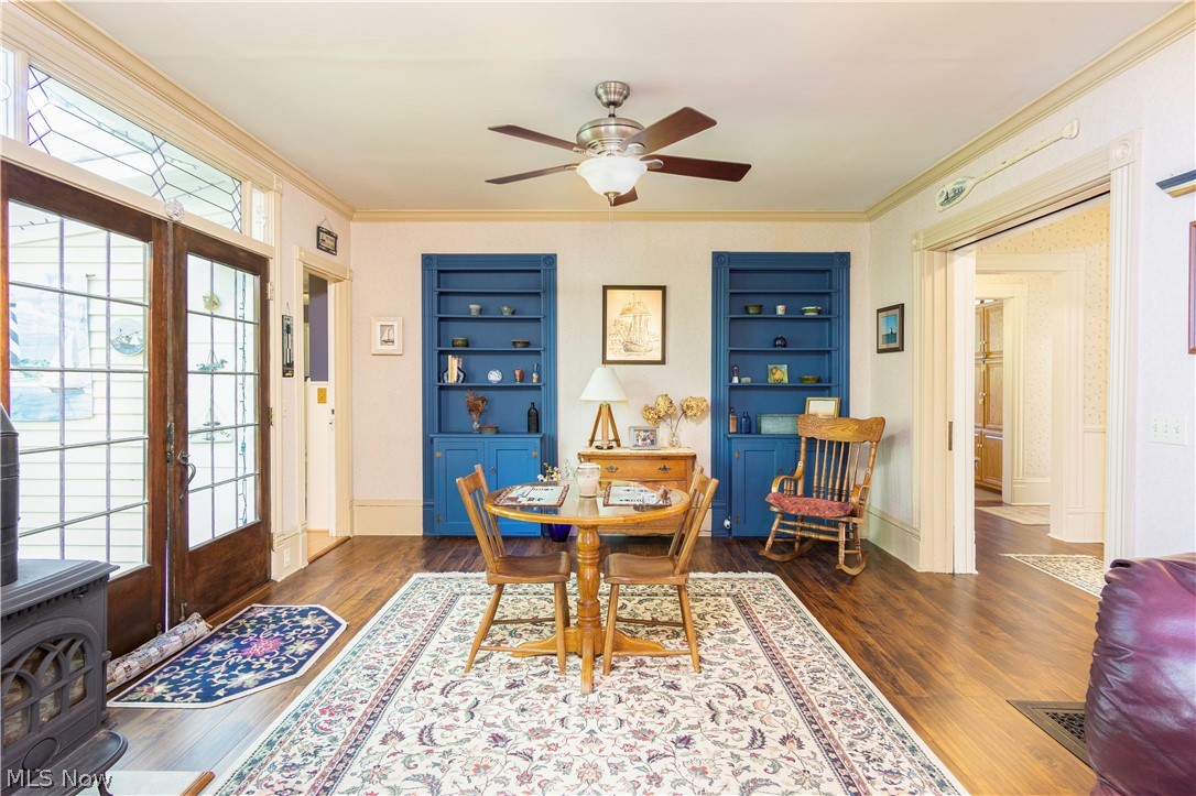 9457 Valley View Road Macedonia, OH 44056 - Photo 5 of 35 Large family room, with charming built ins, this room screams character