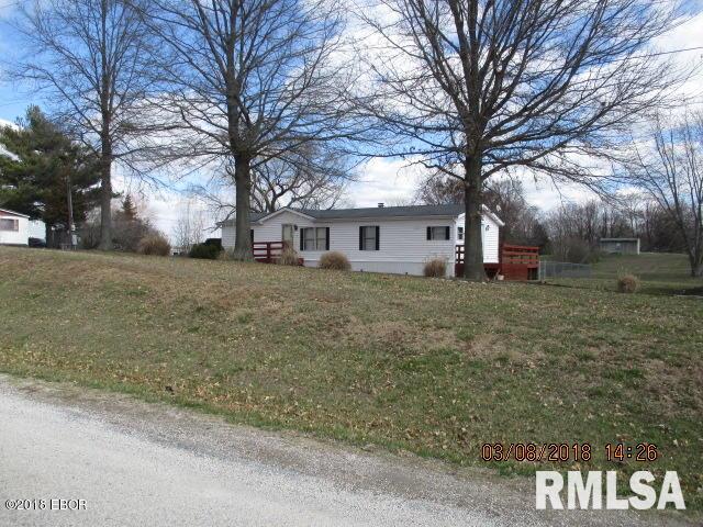 132 North Irvington Road Centralia, IL 62801 - Photo 1 of 17 Gallery Image 1