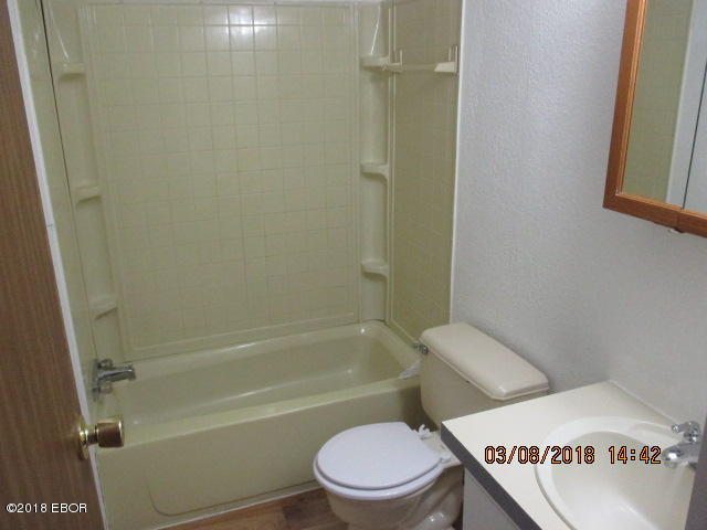 132 North Irvington Road Centralia, IL 62801 - Photo 3 of 17 Gallery Image 3