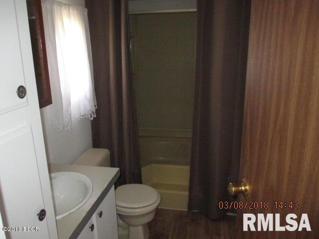 132 North Irvington Road Centralia, IL 62801 - Photo 9 of 17 Gallery Image 9