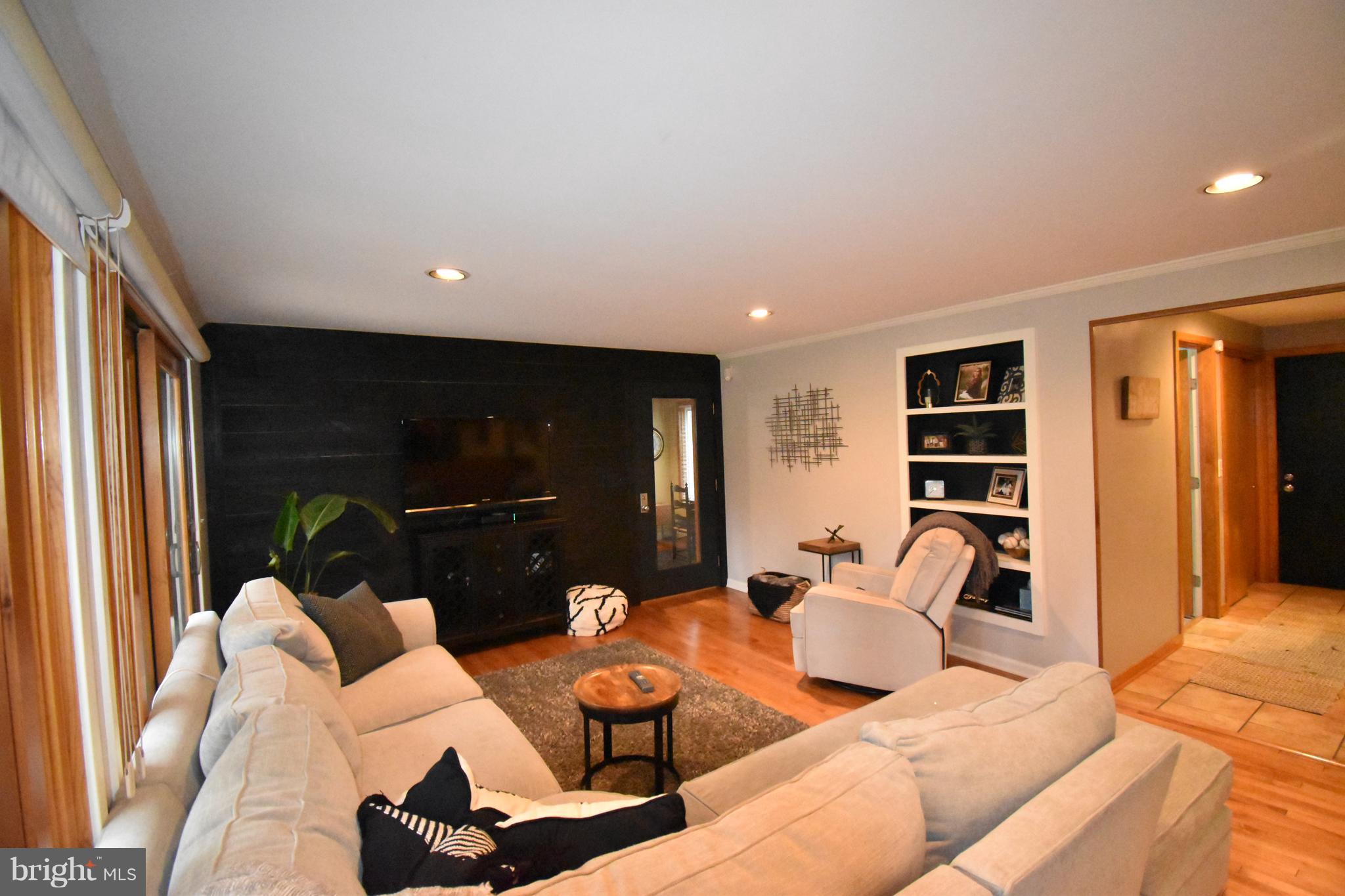 306 Sandy Hill Road Cambridge, MD 21613 - Photo 26 of 50 Family Room